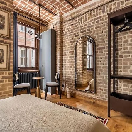 Daire Historic In Galata